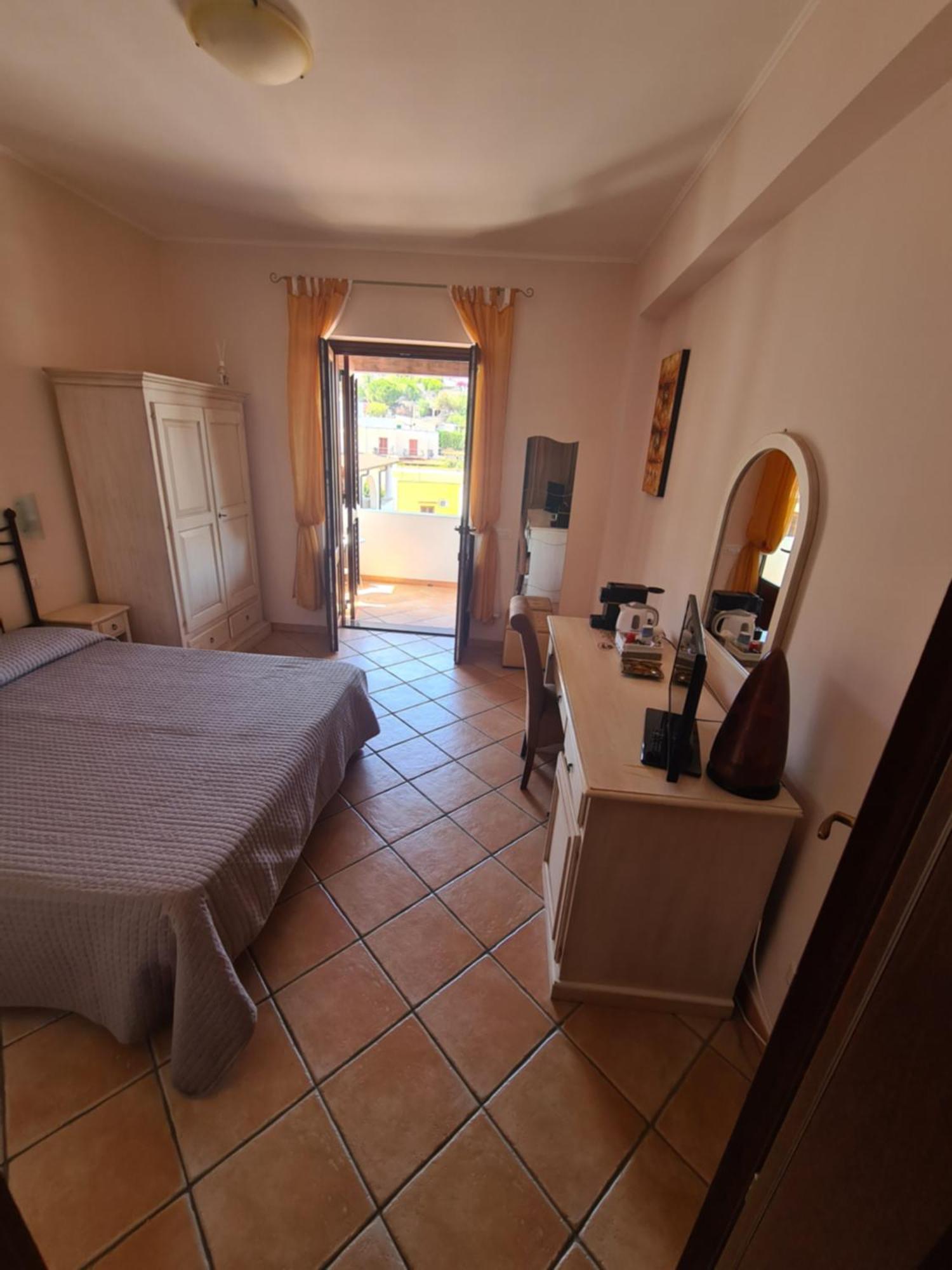 Affittacamere A F R O D I T E Lipari  Exterior photo